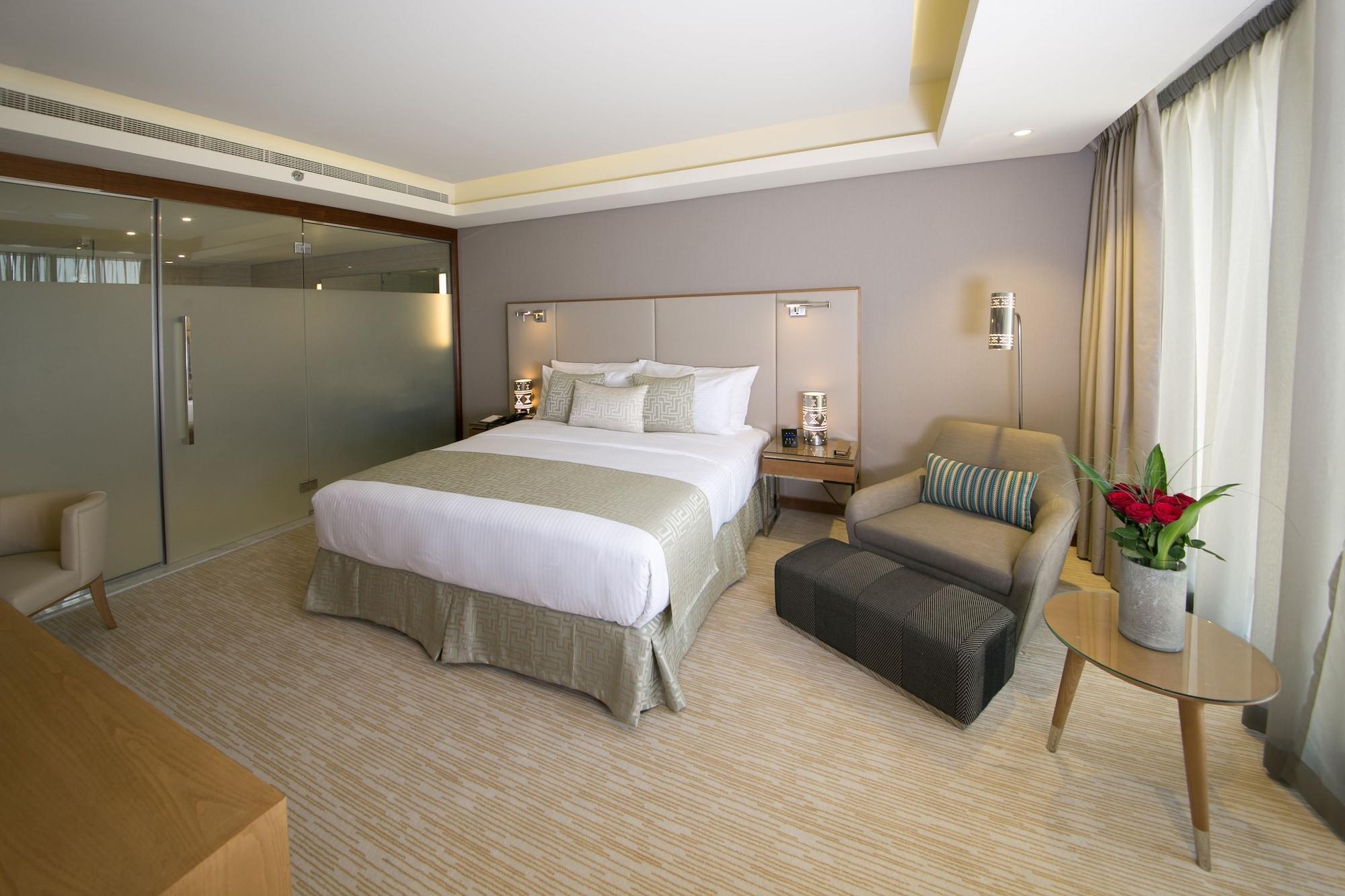 Grand Millennium Hotel 5*